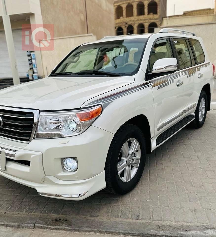 تويوتا لاندكروزر